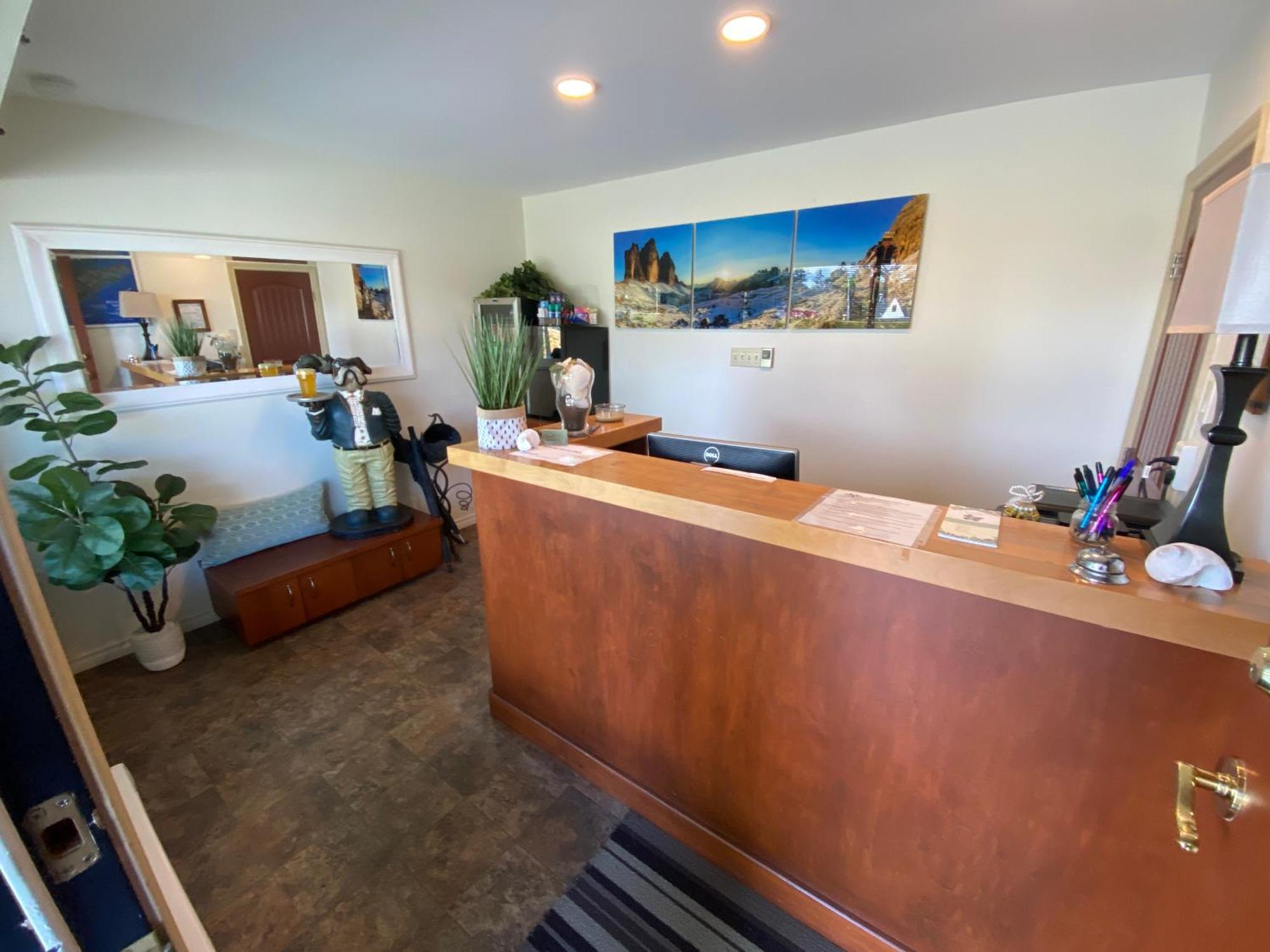 Arbutus Grove Motel Parksville Bagian luar foto