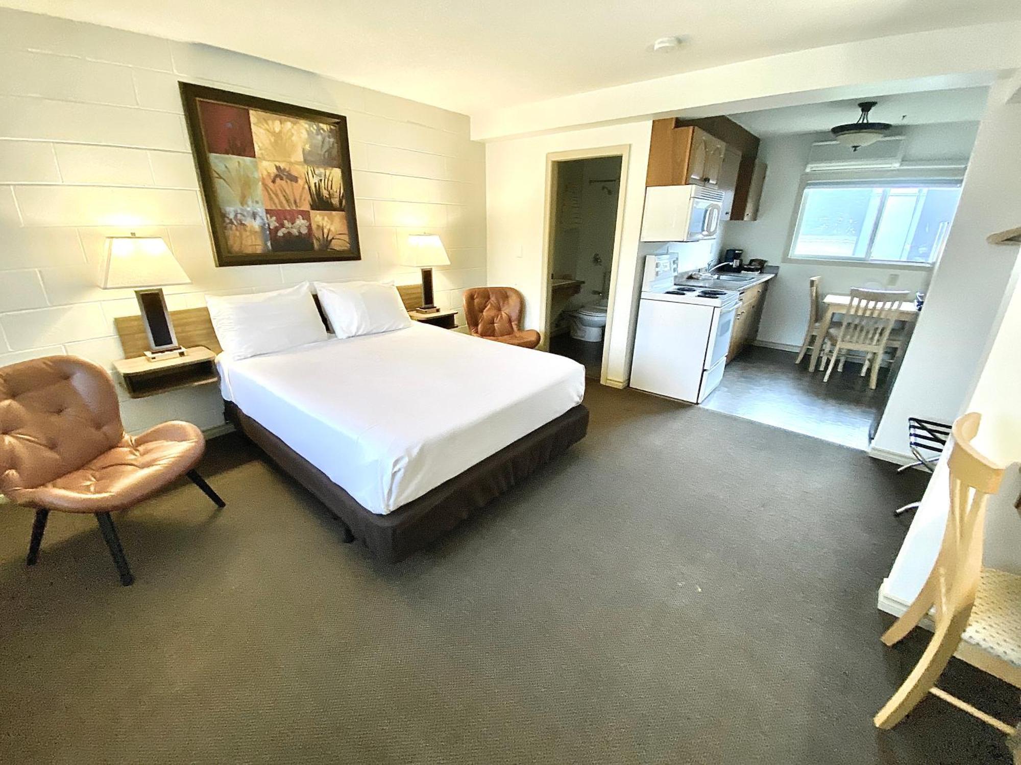 Arbutus Grove Motel Parksville Bagian luar foto